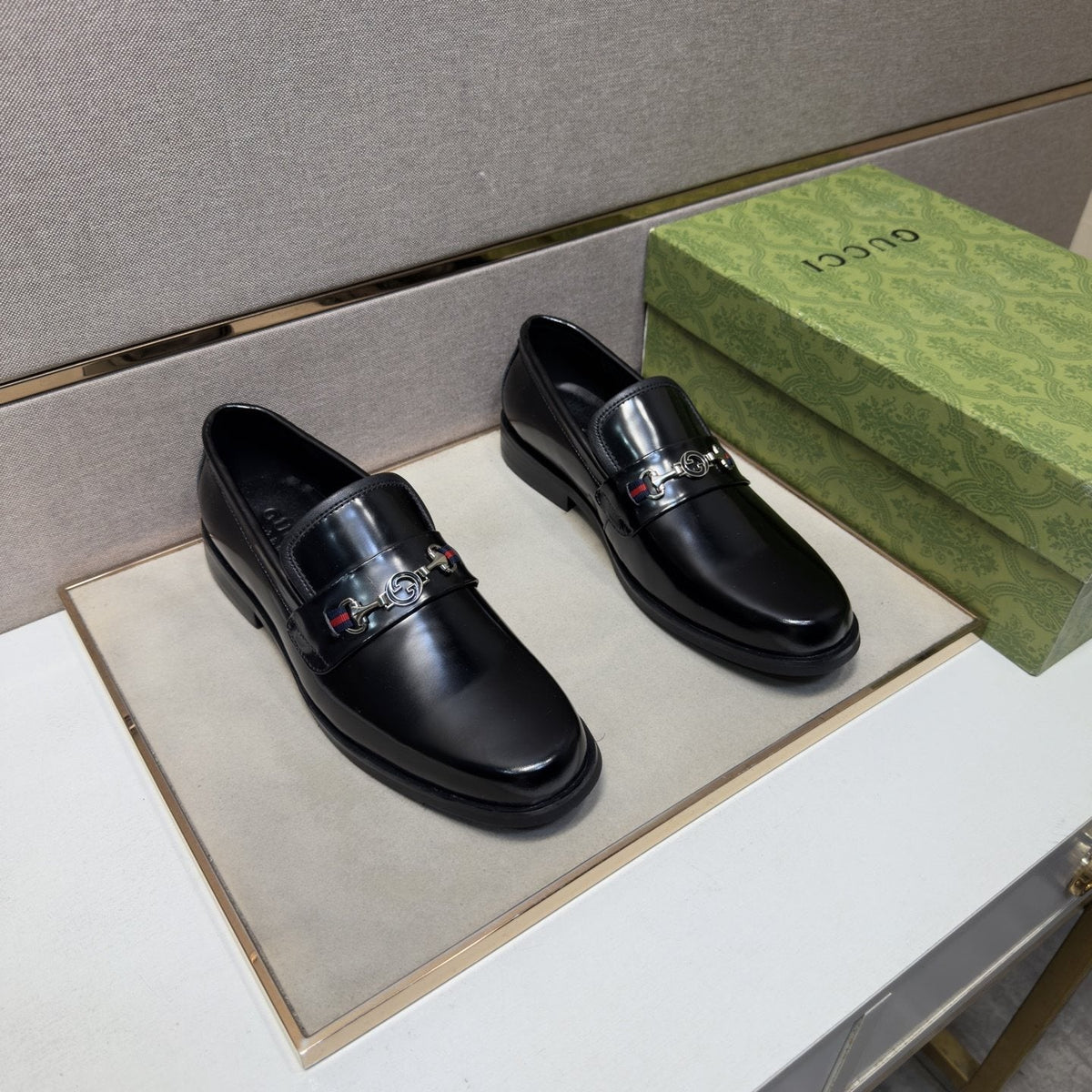 Gucci Black Metal-Hardware Loafers — hero