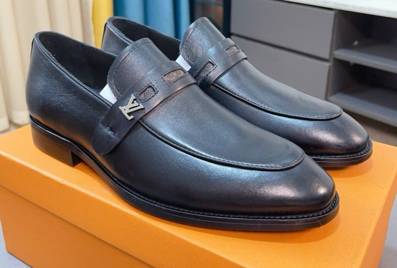 Louis Vuitton Black Logo Hardware Loafers — hero