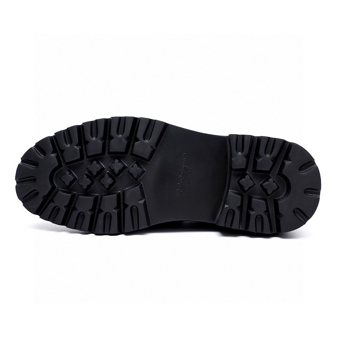 微商相册测试鞋子-Salvatore Ferragamo Black Lug Sole Bit Loafers — detail