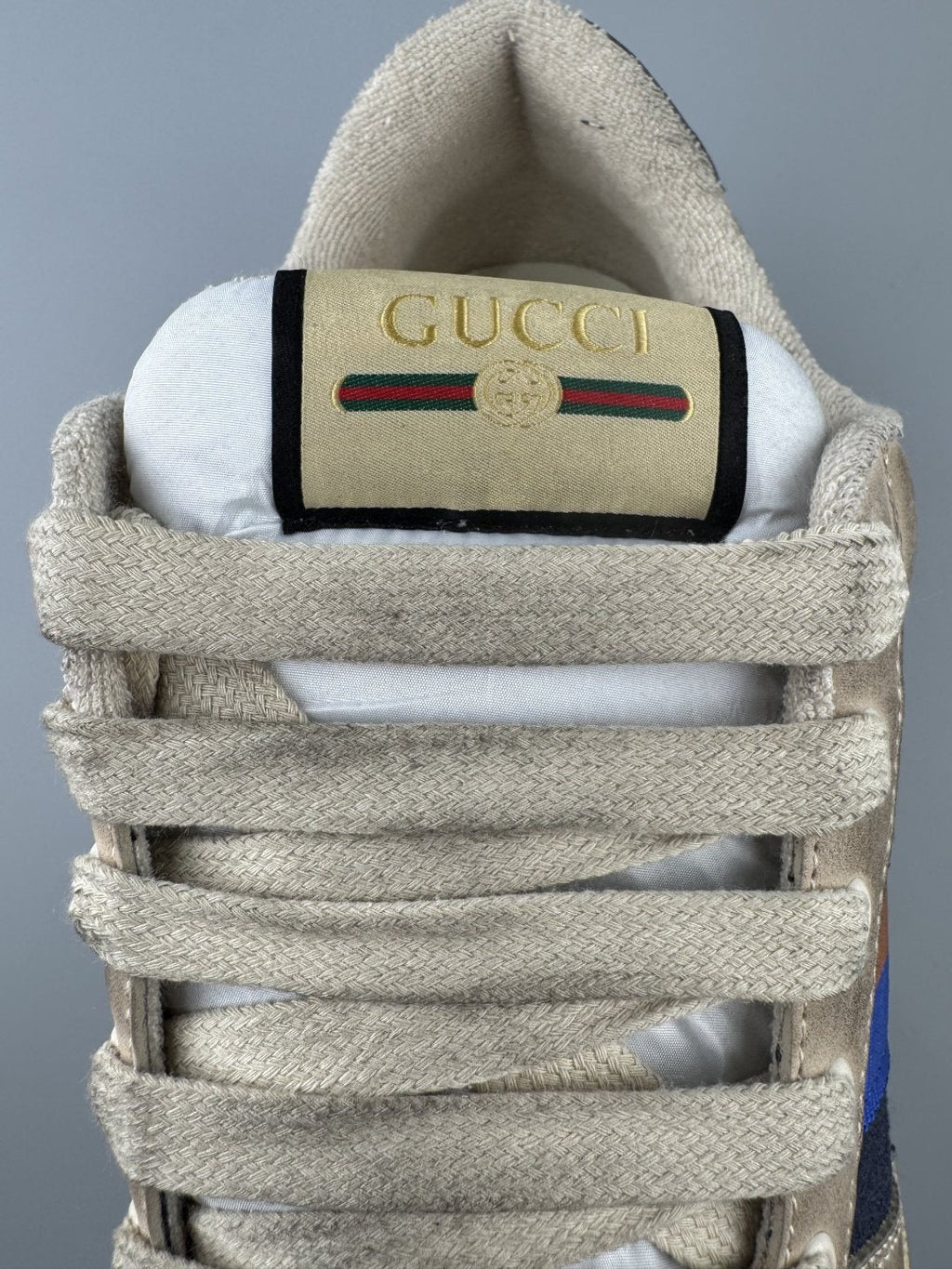 Gucci Beige Stripe Low-Top Sneakers — detail